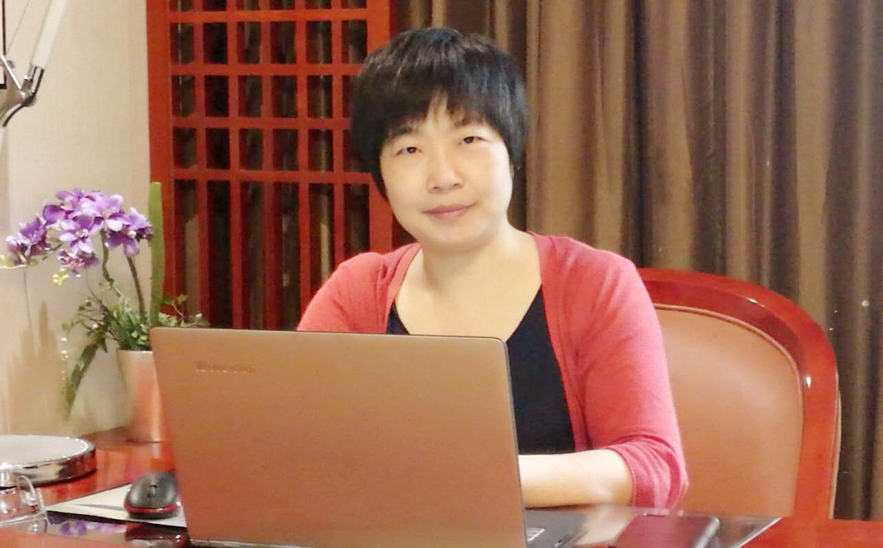  陈媛梅 