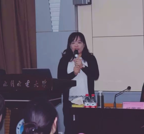  杨蕙真 