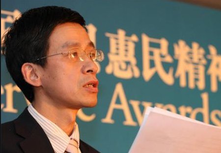  潘习龙 